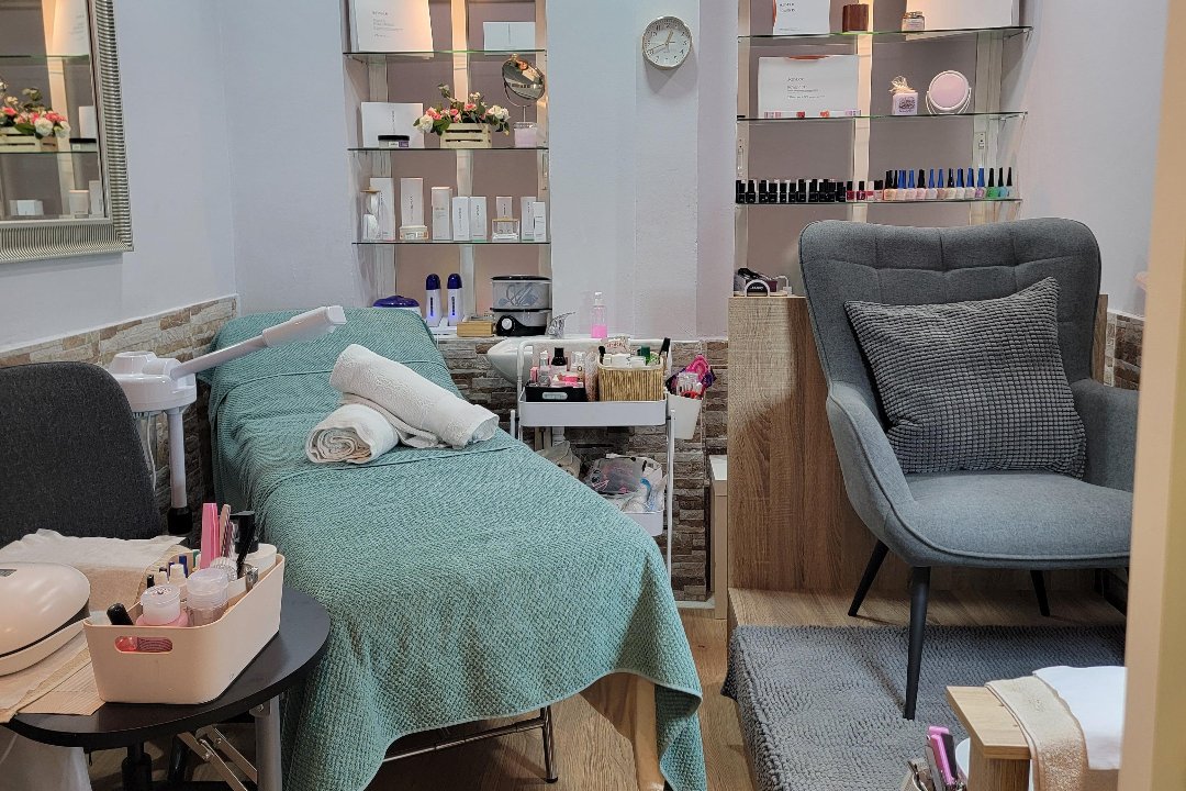 Sandra Escobar Micro & Beauty Madrid, Marqués de Urquijo, Madrid