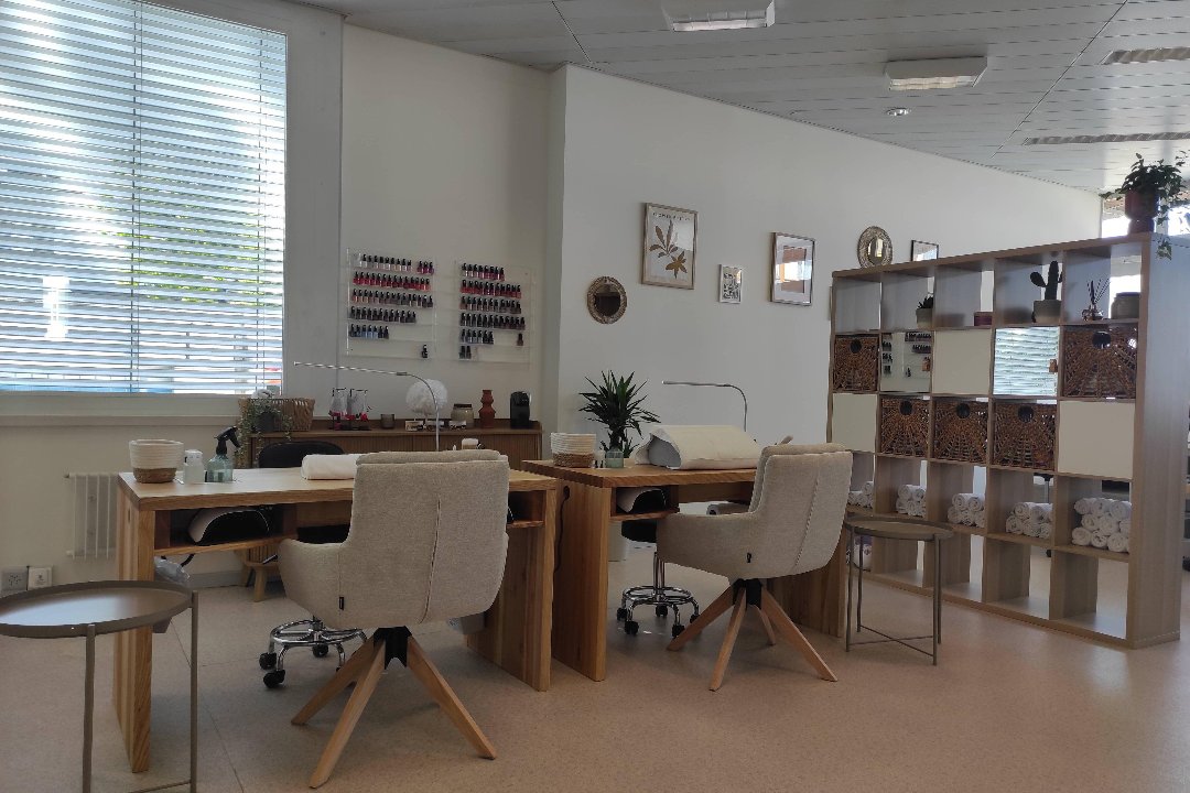 Cosy Beauty by Laetitia & Elise, Aesch, Kanton Basel-Landschaft