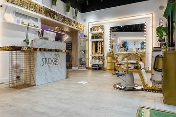 Studio 85