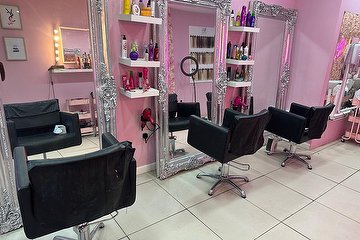 Heiress Salon